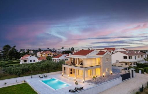 Luxurious Beachfront Vila "Adria Maria " With Sea View - By Ta Leut Agency Villa Privlaka  Exterior photo