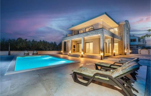 Luxurious Beachfront Vila "Adria Maria " With Sea View - By Ta Leut Agency Villa Privlaka  Exterior photo